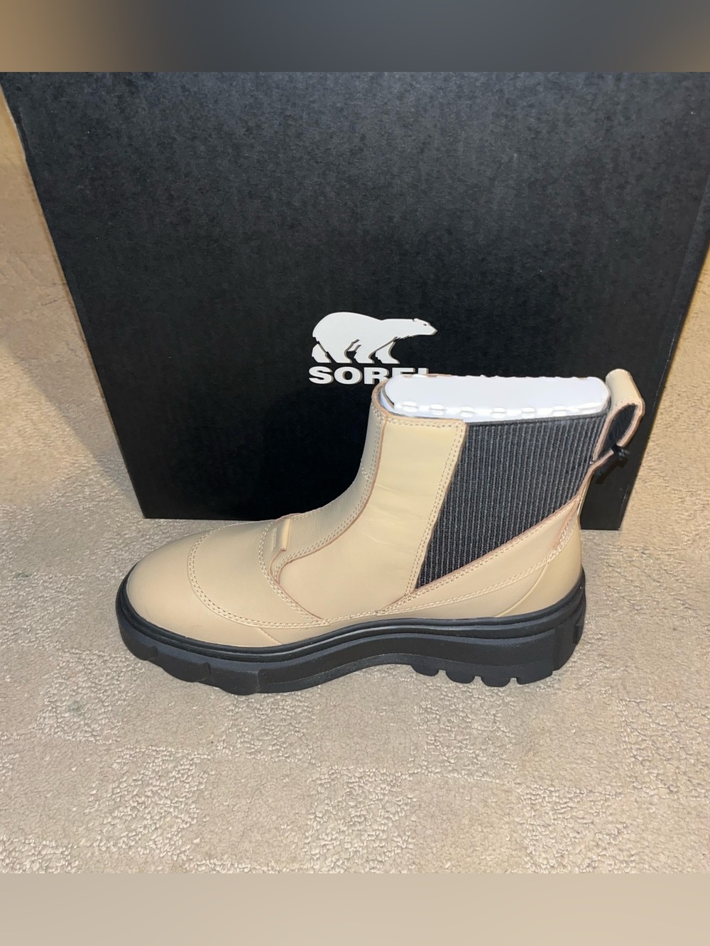 Sorel Caribou X Waterproof Platform Chelsea Boot Canoe Tan & Black Women’s 10 - Picture 3 of 8